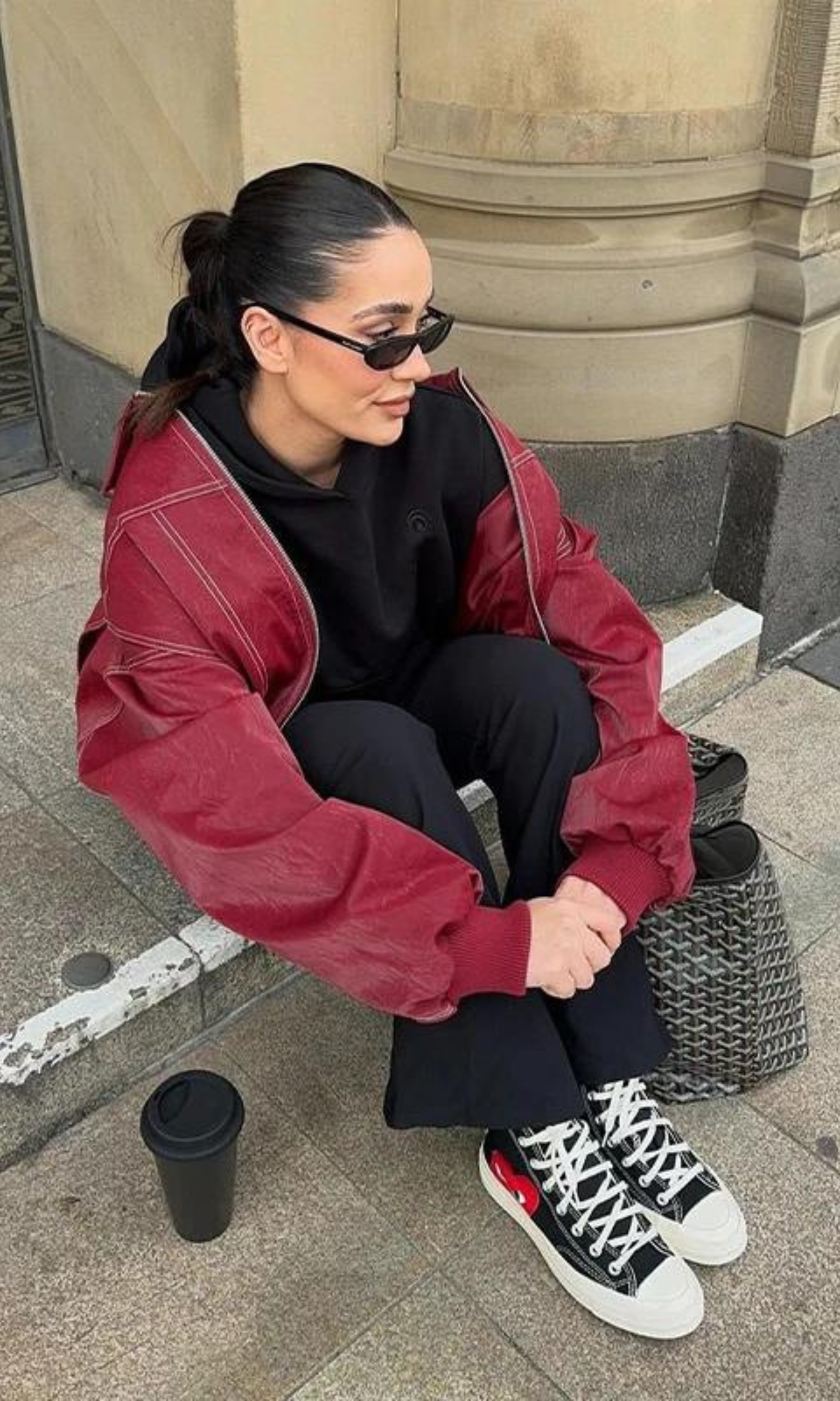 JACKY Jacke aus veganem Leder in Rot – Oversized Fit