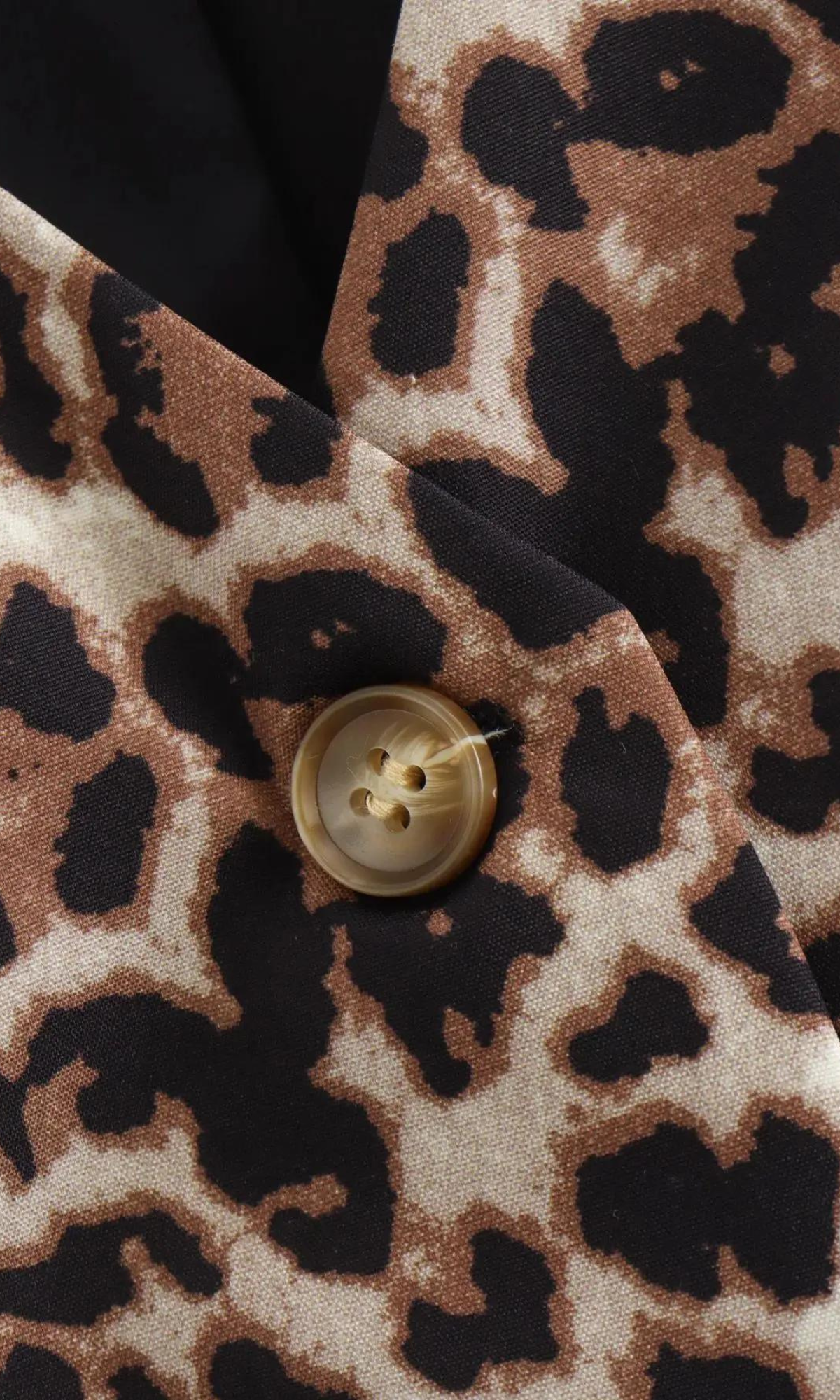 FELINE: Stylische Leopard Print Weste